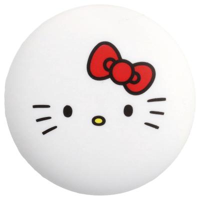 The Creme Shop, Hello Kitty®، مرطب الشفاه بالماكرون، التوت المختلط، 0.26 أونصة (7.5 جم)