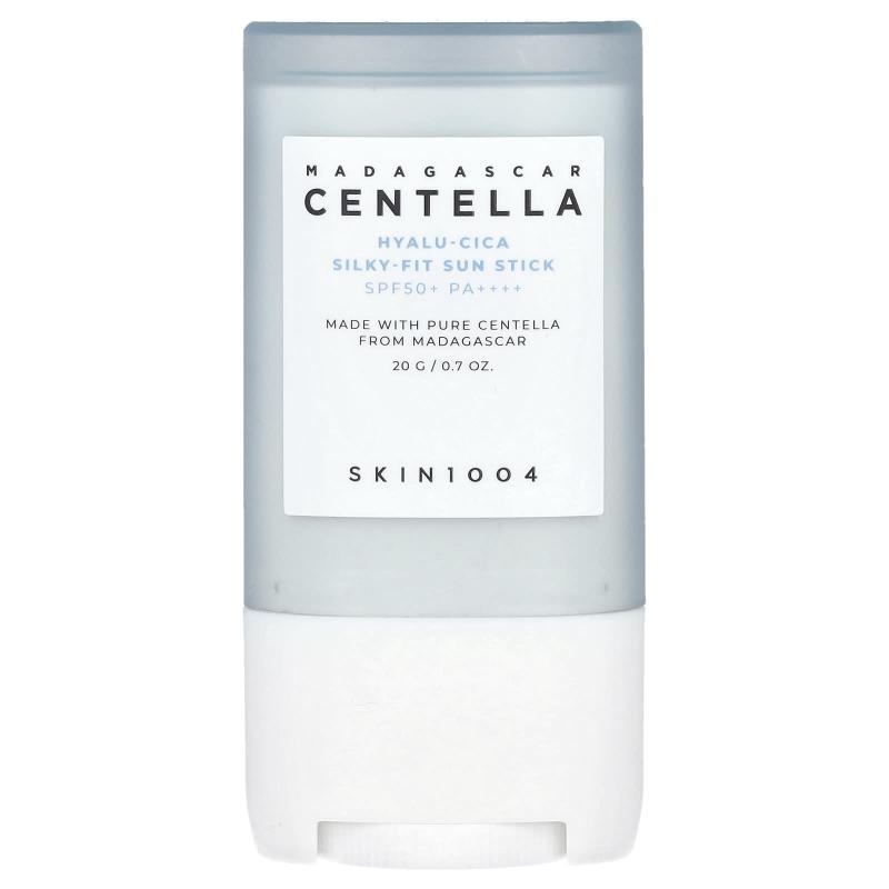 SKIN1004, Madagascar Centella، Hyalu-Cica Silky-Fit Sun Stick، عامل حماية من الشمس 50+ PA++++، 0.7 أونصة (20 جم)